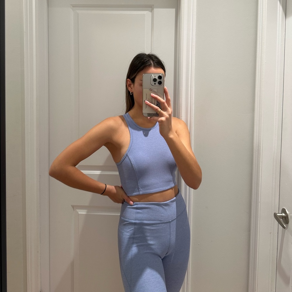 Outdoor Voices Set Athena Crop and 7/8 Warmup Leggings